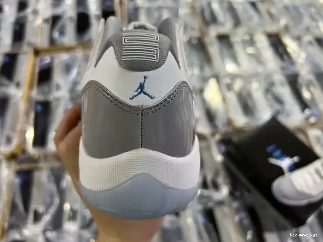 11 Jordan AV2187-140 Low Grey Cement Air 0514